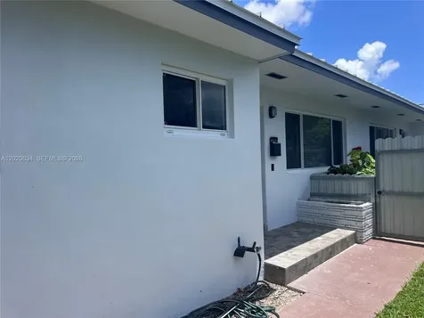 2806 SW 35th Avenue Miami FL 33133