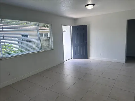 2806 SW 35th Avenue Miami FL 33133