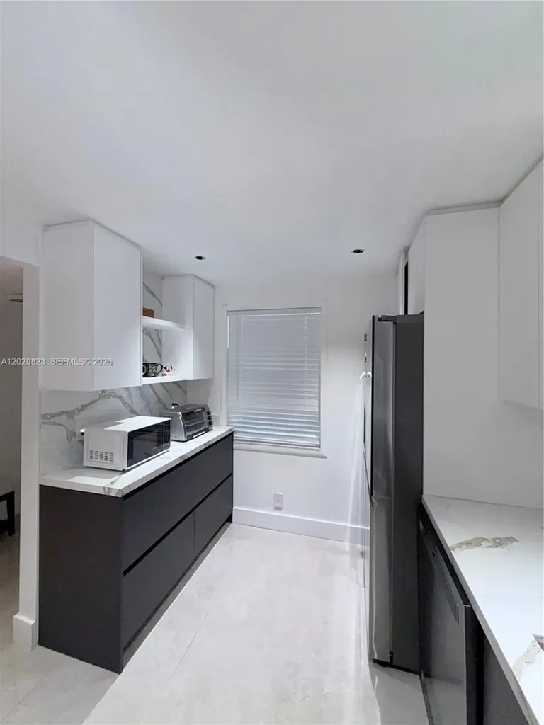 605 Oaks Drive Pompano Beach FL 33069