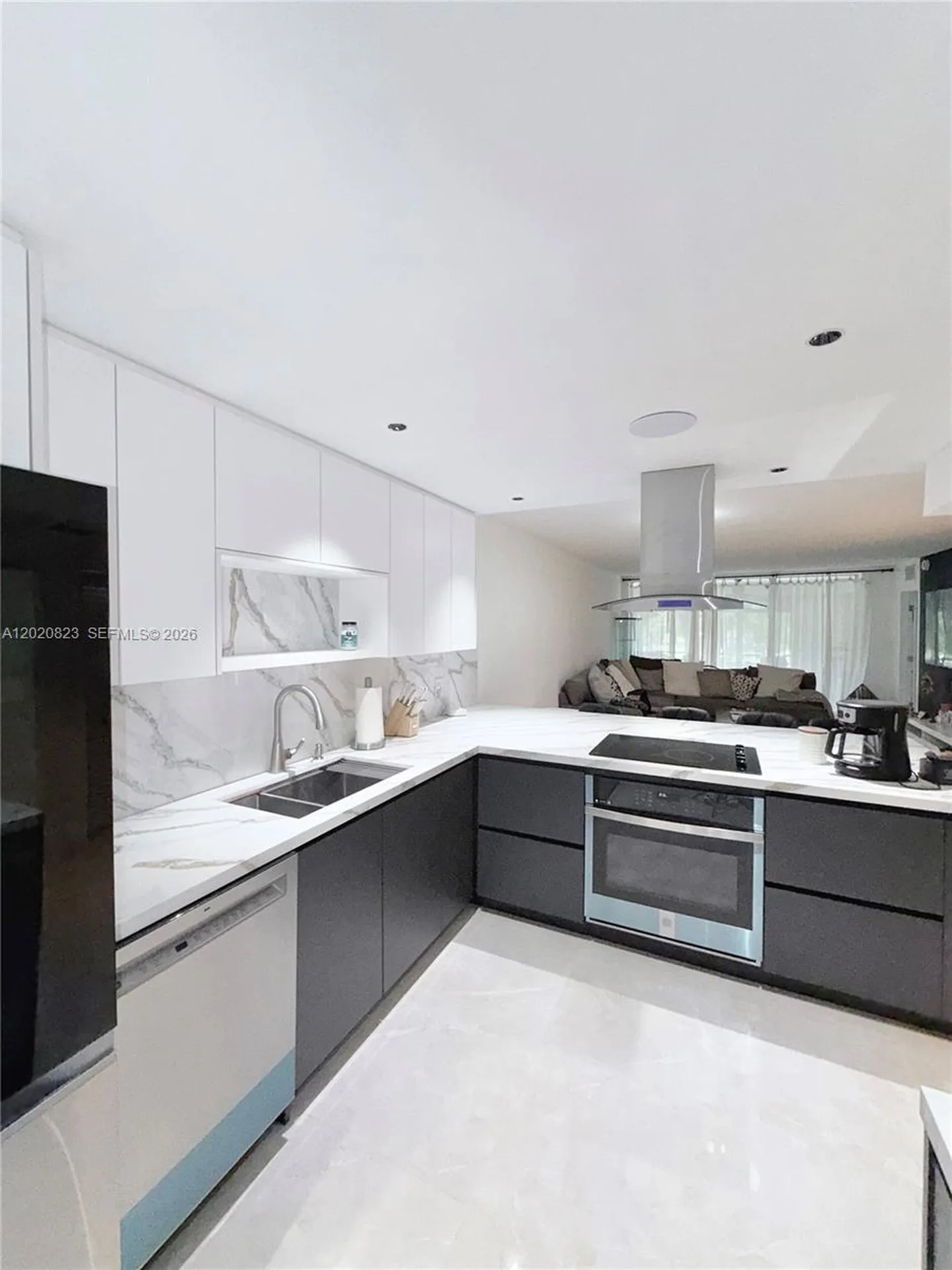 605 Oaks Drive Pompano Beach FL 33069