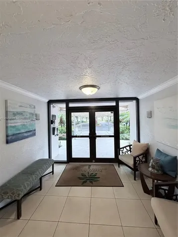 605 Oaks Drive Pompano Beach FL 33069