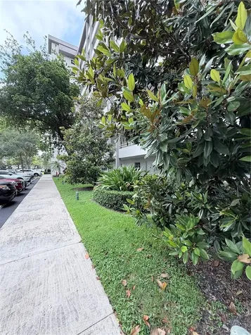 605 Oaks Drive Pompano Beach FL 33069
