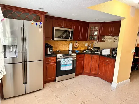 5953 W 28th Avenue Hialeah FL 33016