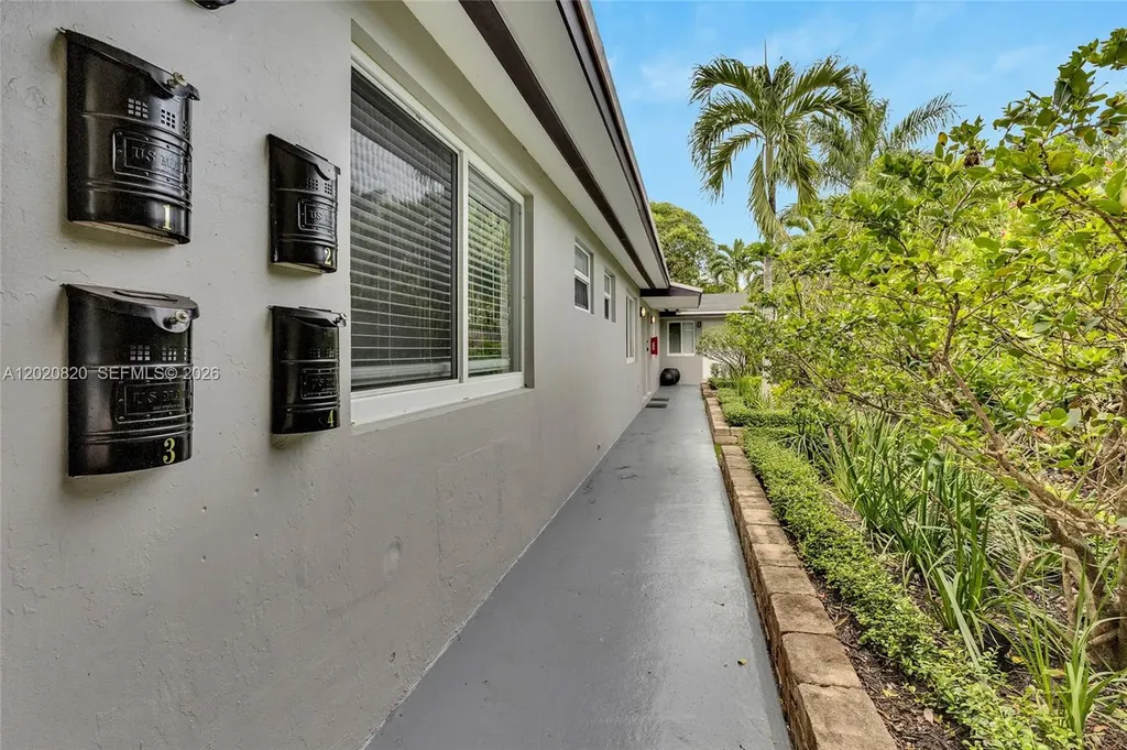 1015 W Las Olas Boulevard Fort Lauderdale FL 33312