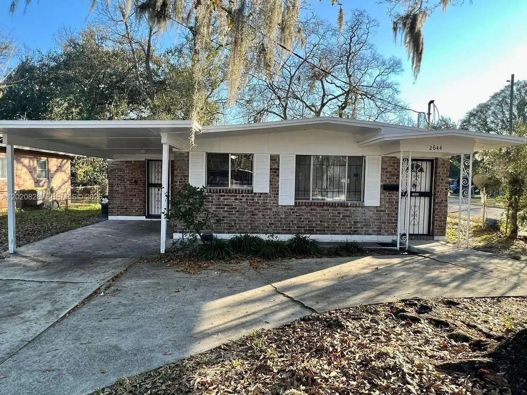 2644 West Jacksonville FL 32209