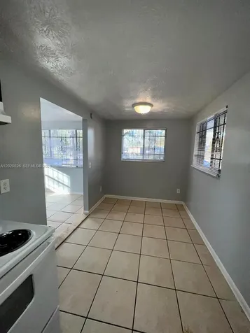 2644 West Jacksonville FL 32209
