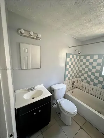 2644 West Jacksonville FL 32209
