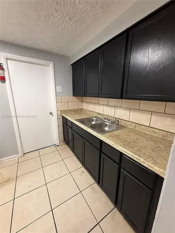 2644 West Jacksonville FL 32209