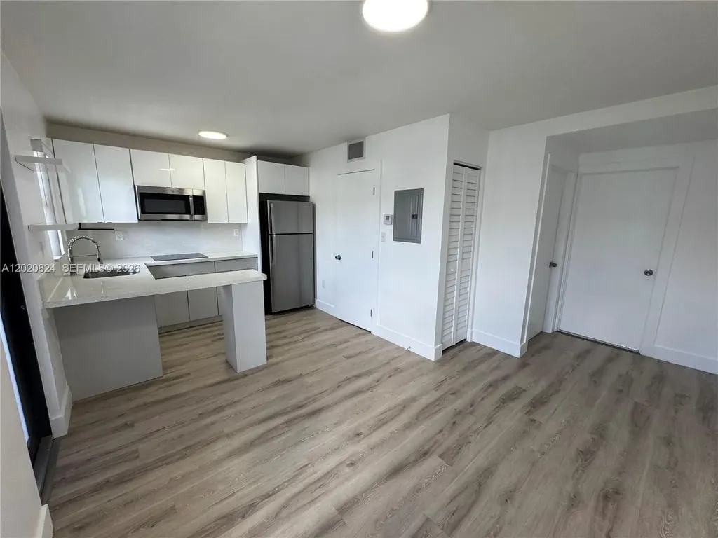 1971 NW 2nd Court Miami FL 33136