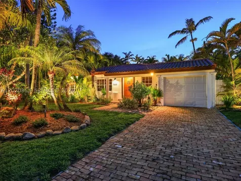 5644 SW 69th Avenue Miami FL 33143