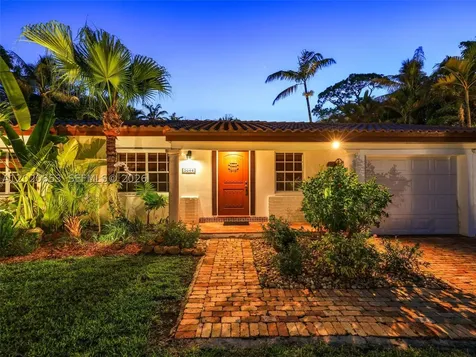 5644 SW 69th Avenue Miami FL 33143