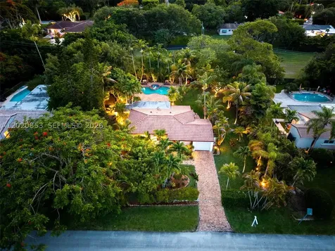 5644 SW 69th Avenue Miami FL 33143