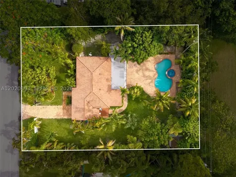 5644 SW 69th Avenue Miami FL 33143