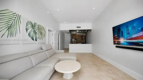 6917 Collins Avenue Miami Beach FL 33141