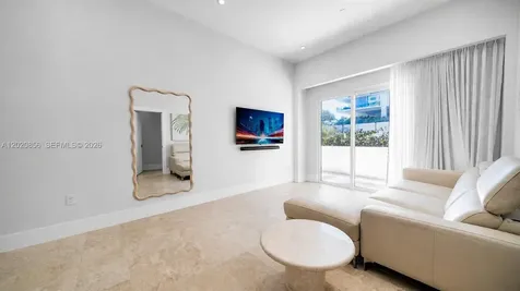 6917 Collins Avenue Miami Beach FL 33141