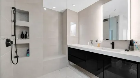 6917 Collins Avenue Miami Beach FL 33141