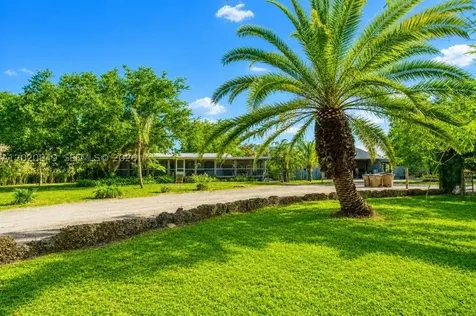3880 Packinghouse Road Other City - In The State Of Florida FL 33920