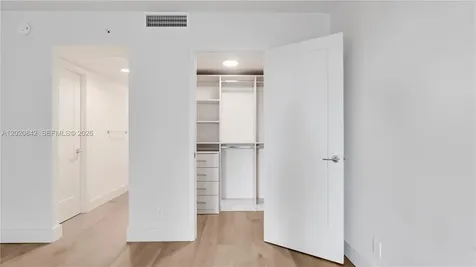 555 NE 34th Street Miami FL 33137