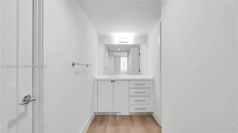 555 NE 34th Street Miami FL 33137