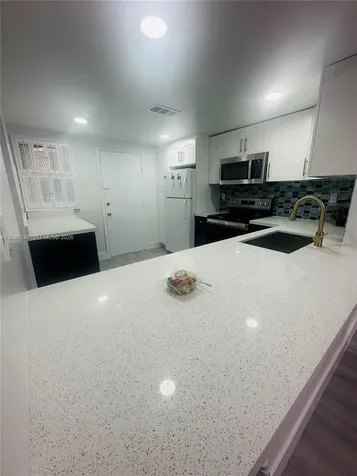 9175 SW 77th Avenue Miami FL 33156