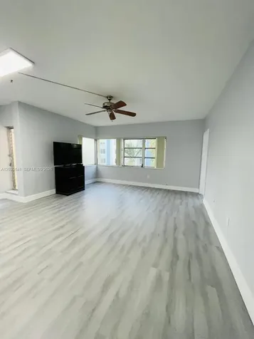 9175 SW 77th Avenue Miami FL 33156