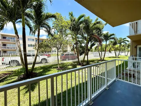 1460 NE 169th Street North Miami Beach FL 33162