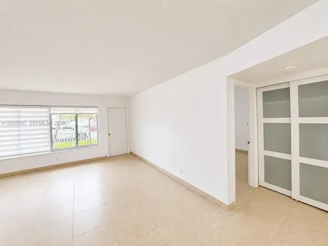 1460 NE 169th Street North Miami Beach FL 33162