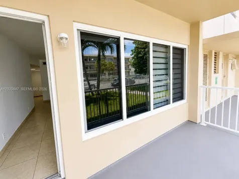 1460 NE 169th Street North Miami Beach FL 33162