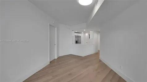 555 NE 34th Street Miami FL 33137