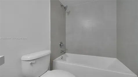 555 NE 34th Street Miami FL 33137