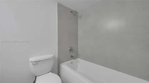 555 NE 34th Street Miami FL 33137