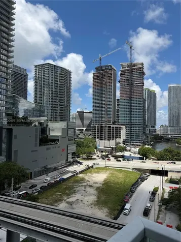 41 SE 5th Street Miami FL 33131