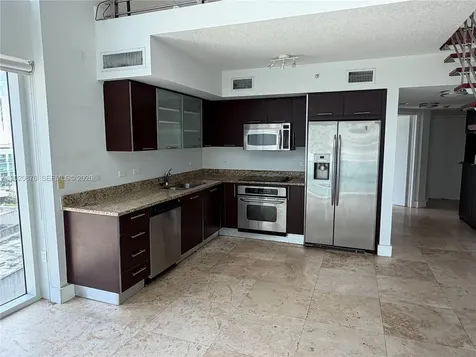 41 SE 5th Street Miami FL 33131