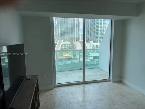 41 SE 5th Street Miami FL 33131