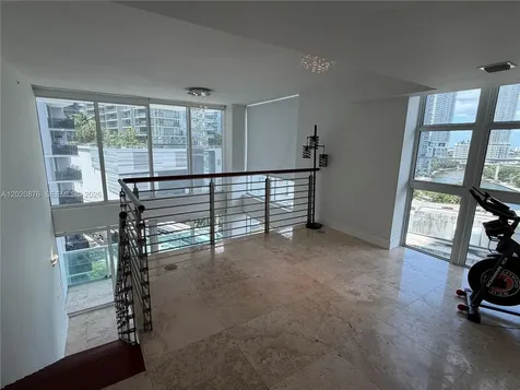 41 SE 5th Street Miami FL 33131