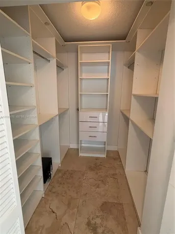 41 SE 5th Street Miami FL 33131