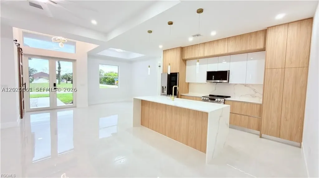 3114 6th Street W Other City - In The State Of Florida FL 33971
