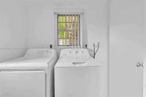 2636 SW 29th Court Miami FL 33133