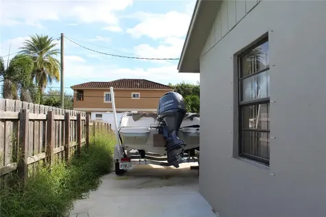 496 SW 9th Avenue Florida City FL 33034