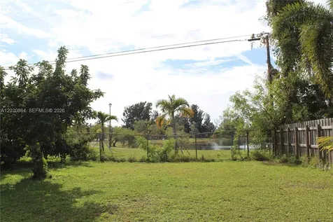 496 SW 9th Avenue Florida City FL 33034