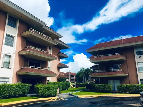 17600 NW 68th Avenue Hialeah FL 33015