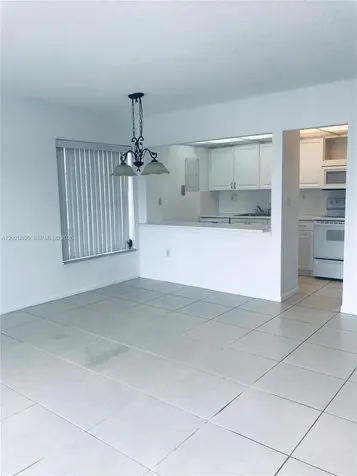 17600 NW 68th Avenue Hialeah FL 33015