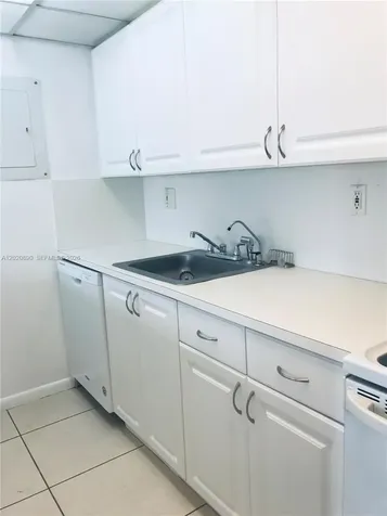 17600 NW 68th Avenue Hialeah FL 33015