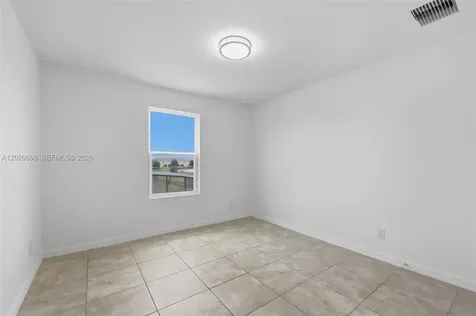 652 Samuel Davenport FL 33837