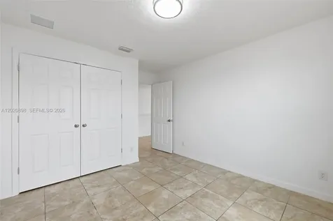 652 Samuel Davenport FL 33837