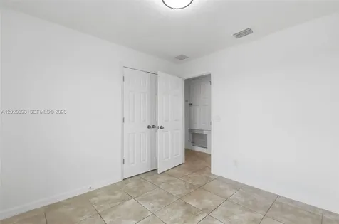 652 Samuel Davenport FL 33837