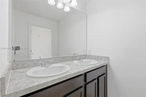 652 Samuel Davenport FL 33837
