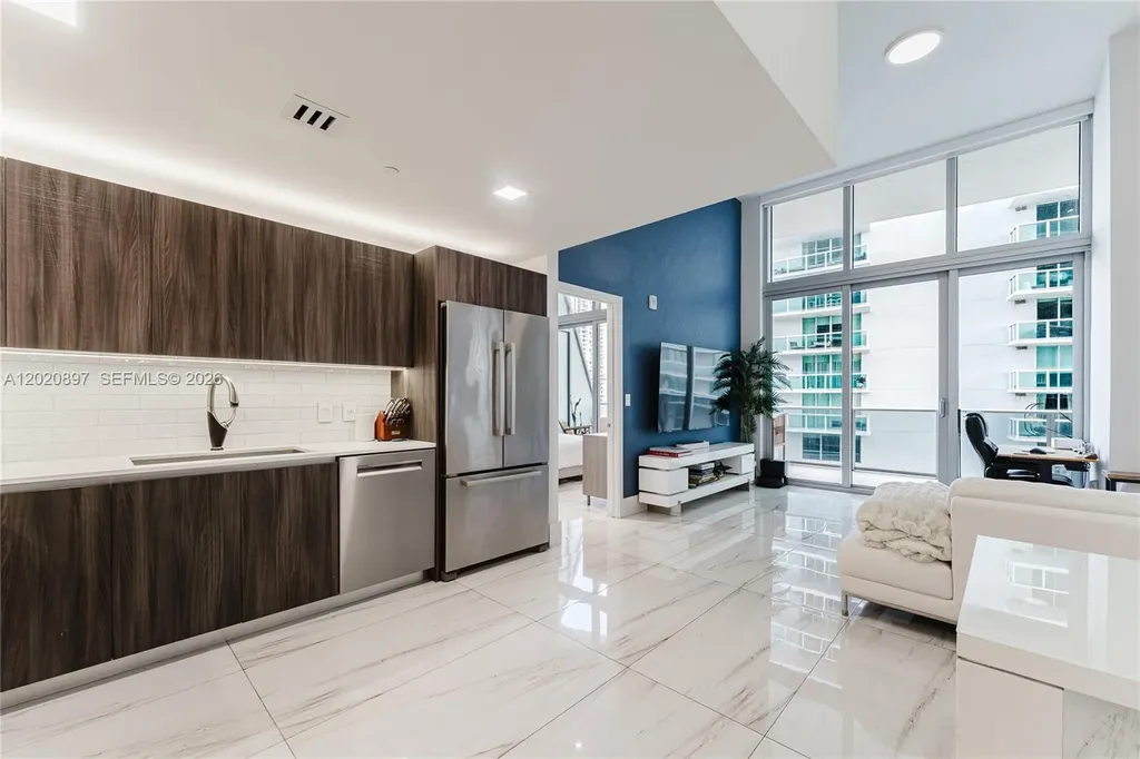 488 NE 18th Street Miami FL 33132