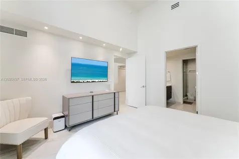 488 NE 18th Street Miami FL 33132