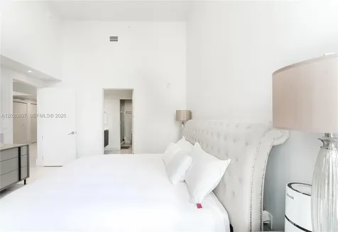 488 NE 18th Street Miami FL 33132